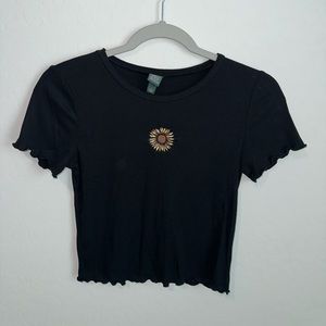 Black t shirt sunflower